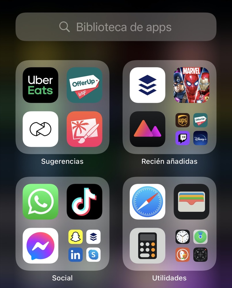 Pantalla de inicio de iOS con Biblioteca de apps