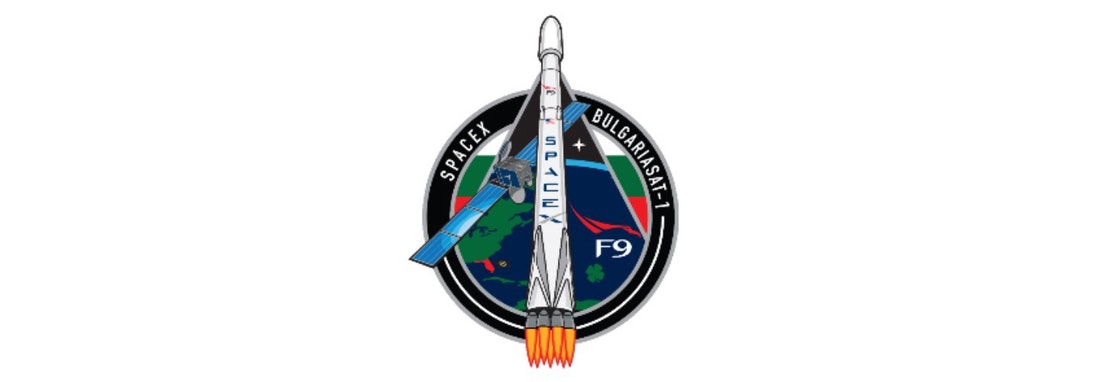 Cohete Falcon 9 de SpaceX antes de una misión orbital